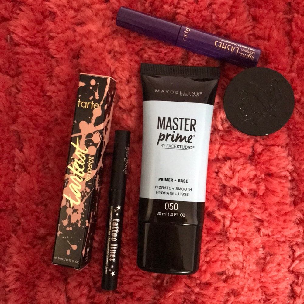 Makeup bundle - Picture 1 of 1